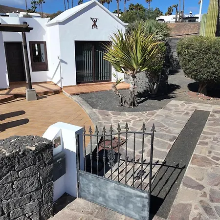 Alysia - * Playa Blanca (Lanzarote)