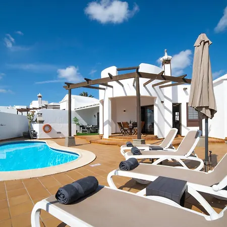 Alysia - Playa Blanca