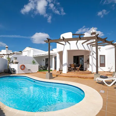 Alysia - * Playa Blanca (Lanzarote)