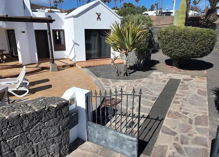 Alysia - * Playa Blanca (Lanzarote)