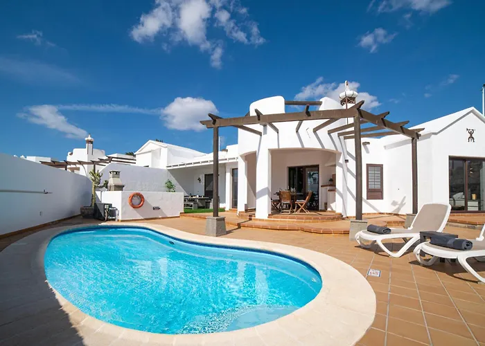 Alysia - * Playa Blanca (Lanzarote)